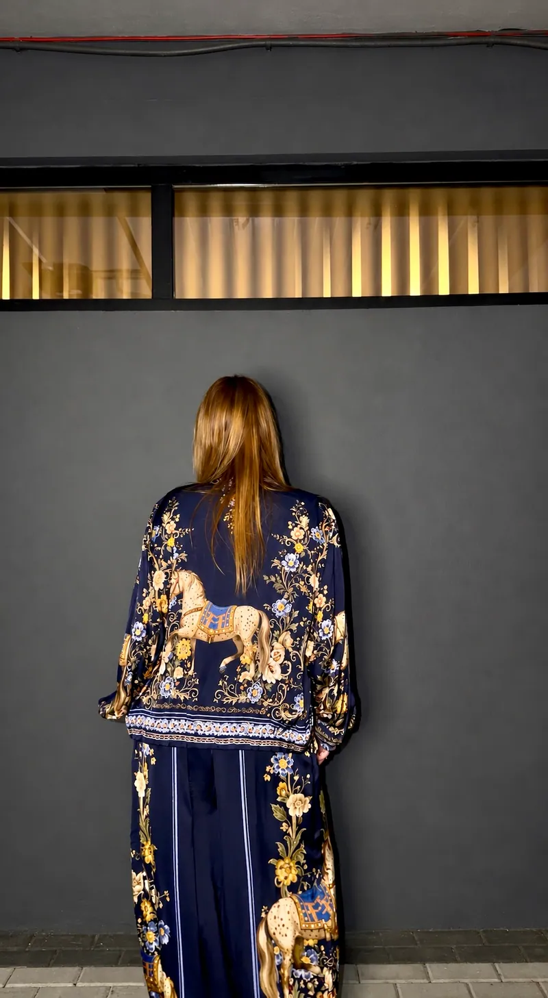 Silk Set - Royal Blue — Photo 3 of 5